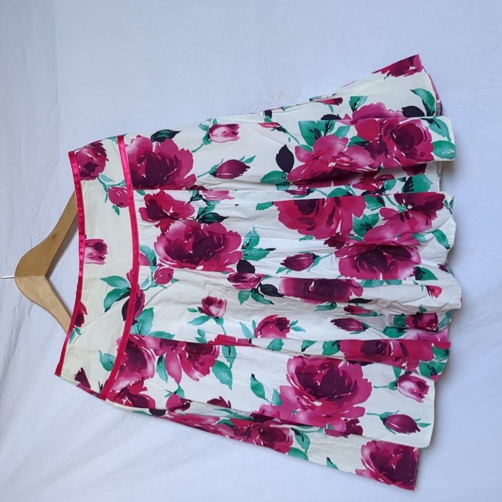 New look Skirt cotton lined floral back zipper 36